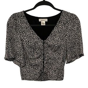 Urban Romantics Blouse Women’s Small Urban Outfitters Leopard Flutter Sleeve